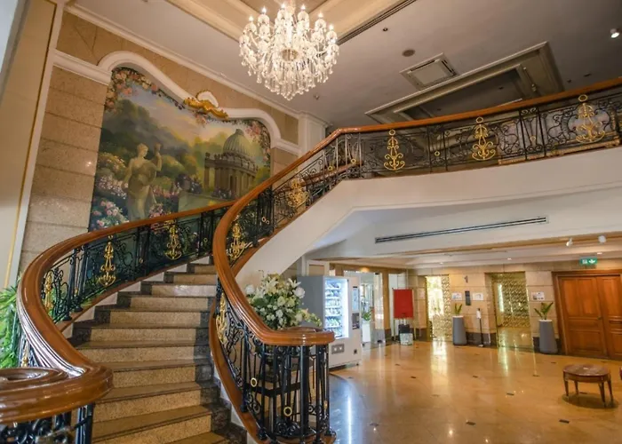 Hotel Forum Park 4*